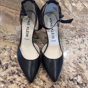 Anne Klein Black Pointed Toe Heels